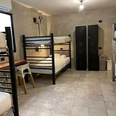 Moloch Hostel & Suites كانكون المظهر الخارجي الصورة