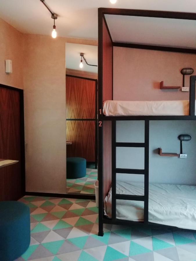 Moloch Hostel & Suites كانكون المظهر الخارجي الصورة