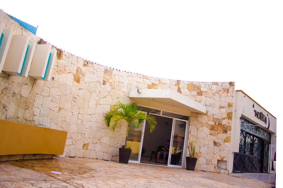 Moloch Hostel & Suites كانكون المظهر الخارجي الصورة
