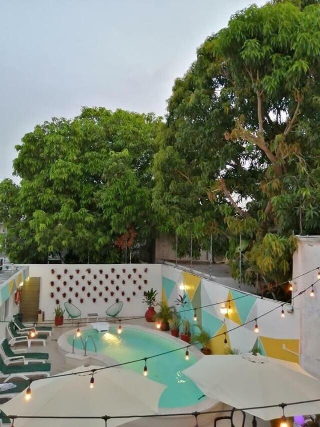Moloch Hostel & Suites كانكون المظهر الخارجي الصورة
